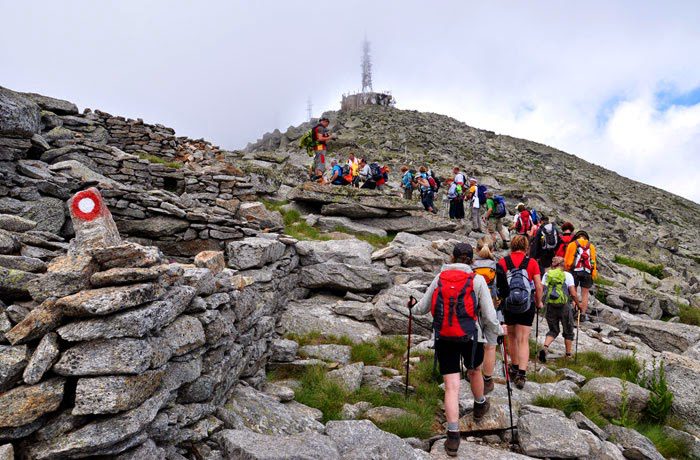hiking on pelister 6