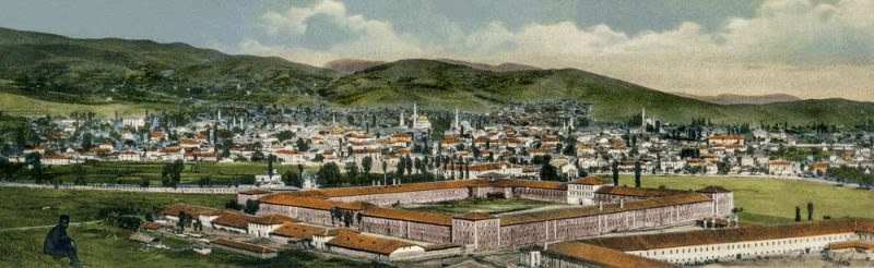 Црвената и дел од Белата касарна во Битола