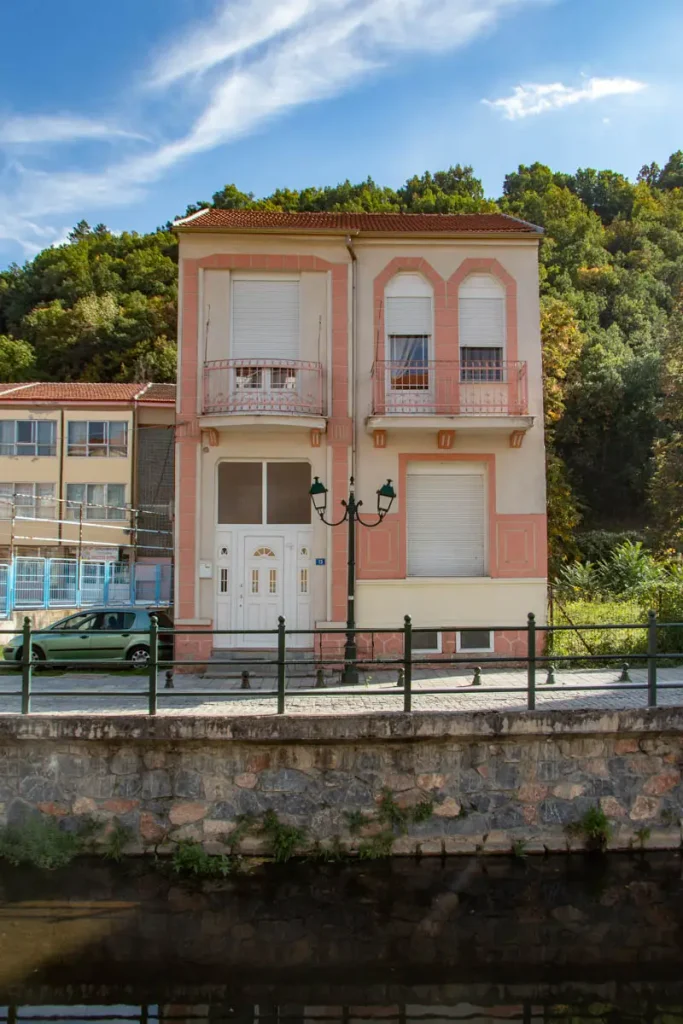 Florina, Greece, architecture